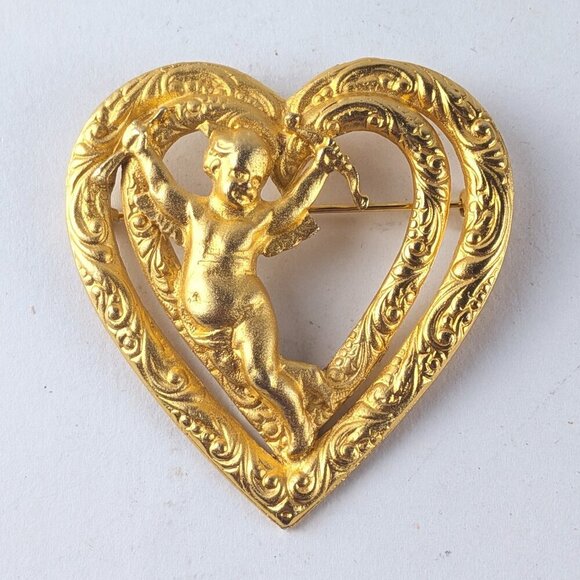 Vintage Jewelry - Vintage Gold-tone Cupid Heart Brooch